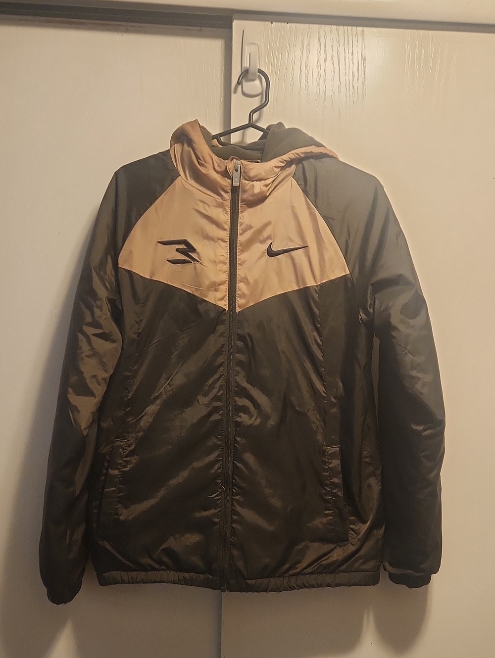 Nike Kids Black and Tan Two-Tone Lined Hooded Windbreaker